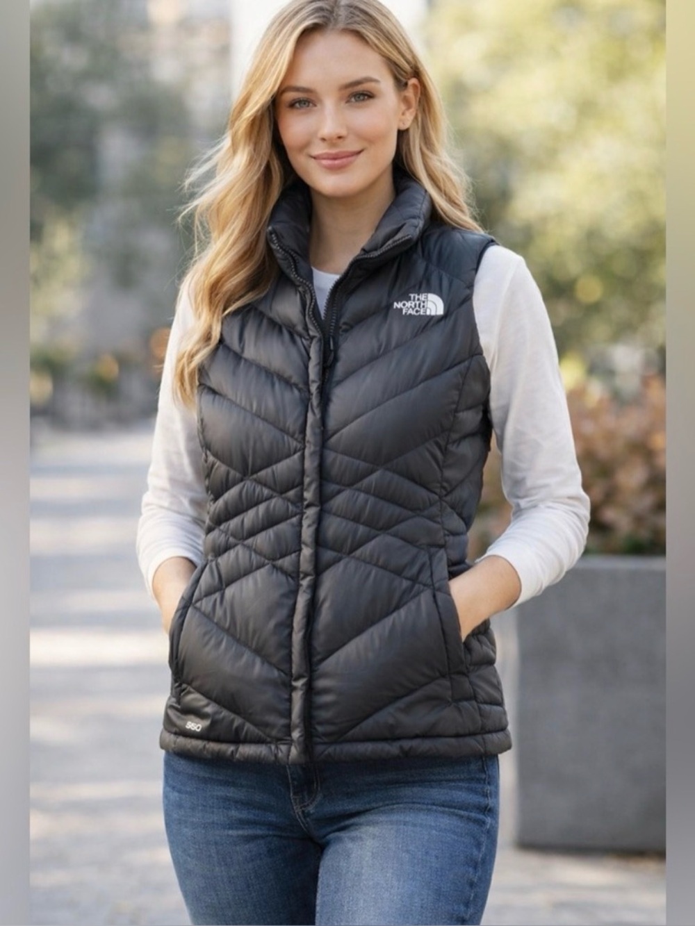 The North Face Women's Black Quilted 550 Down Vest